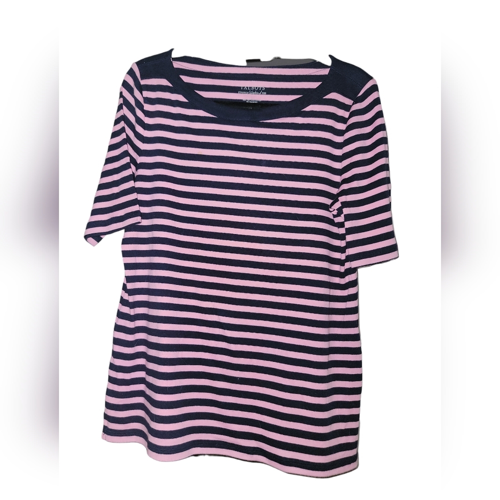 Talbots Stretch Weekend Tee.  P2P:  21"  L: 26"